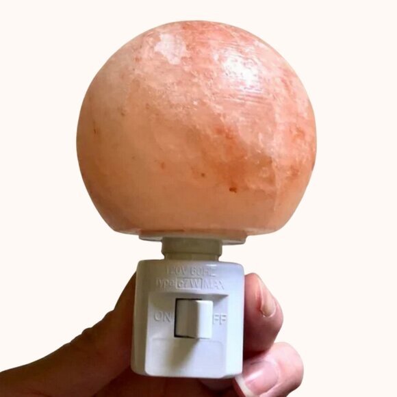 NWOT ⭐️ Himalayan Salt Night Light, Sphere - Picture 6 of 12